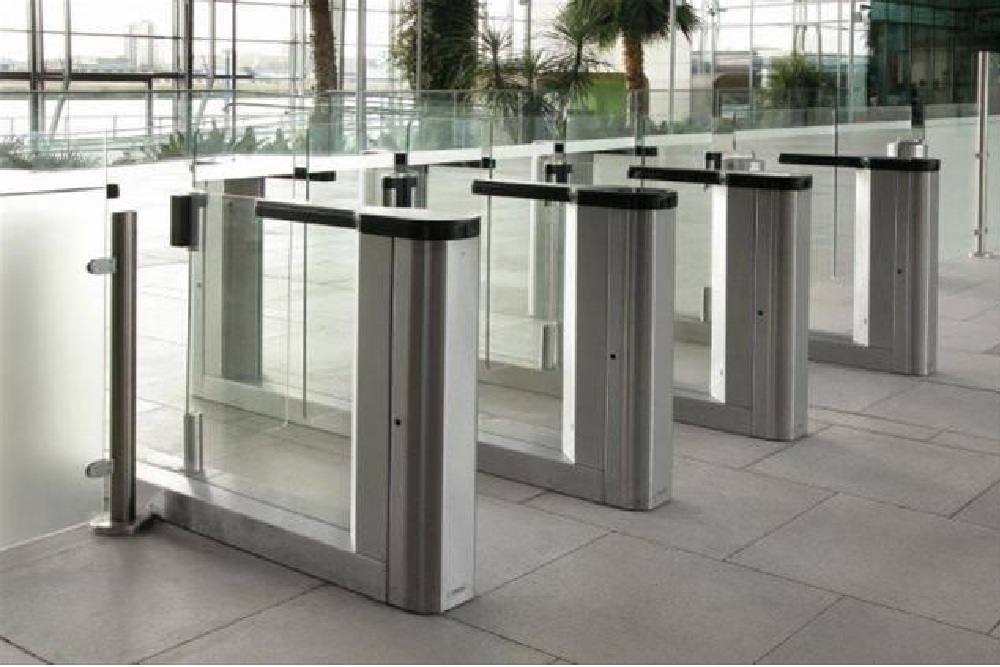 Pedestrian traffic gates